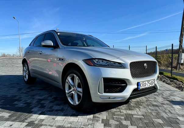 Jaguar F-Pace cena 142999 przebieg: 188000, rok produkcji 2017 z Jaworzno małe 631